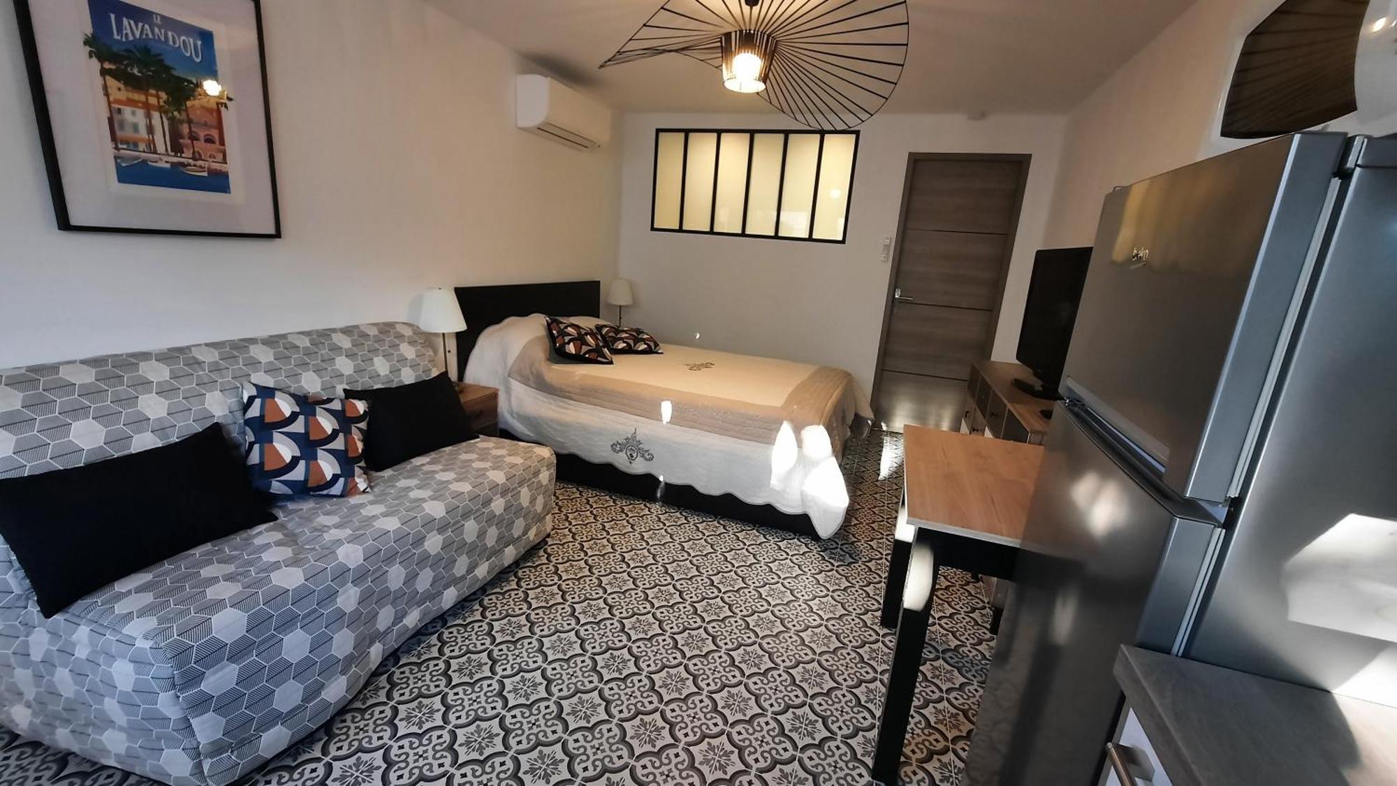 Studio Climatise Lantanas 4 Personnes Le Lavandou Exterior photo