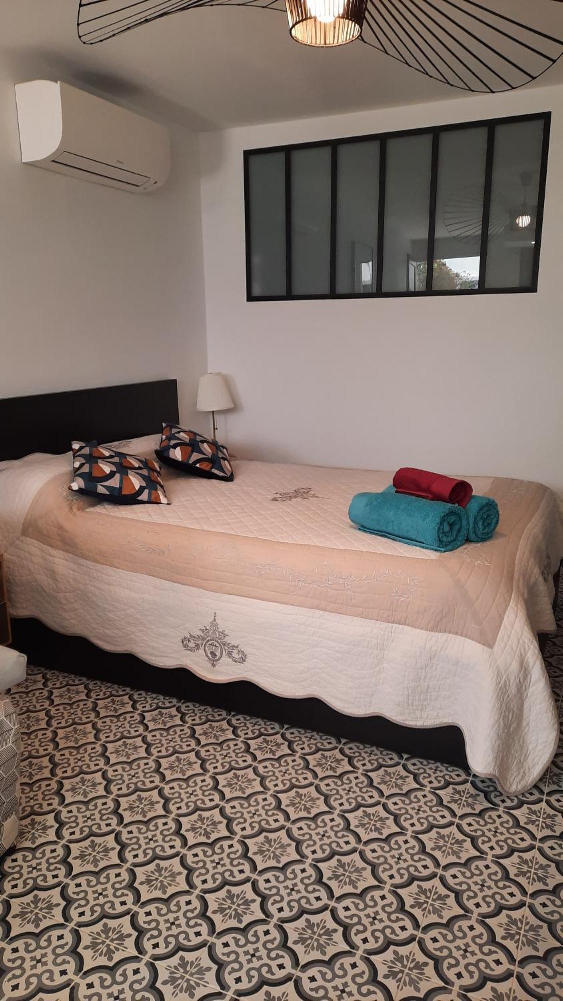 Studio Climatise Lantanas 4 Personnes Le Lavandou Exterior photo